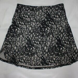 Marika Women's Black Gray Animal Mix Skort Size Small